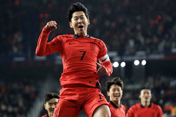 منتخب كوريا لكرة القدم يتعادل مع نظيره الكولومبي في مباراة ودية