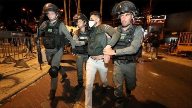 اعتقال فلسطيني في القدس